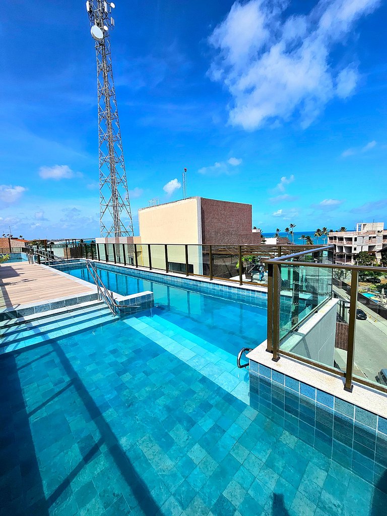 Luxo com Piscina Privativa no Centrinho de Porto