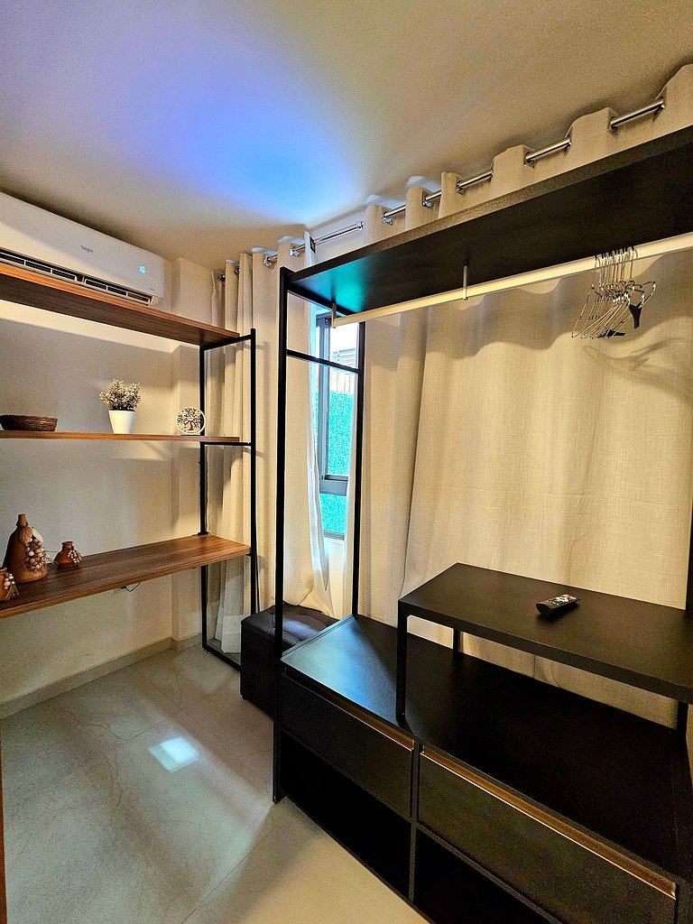 Luxo com Piscina Privativa no Centrinho de Porto