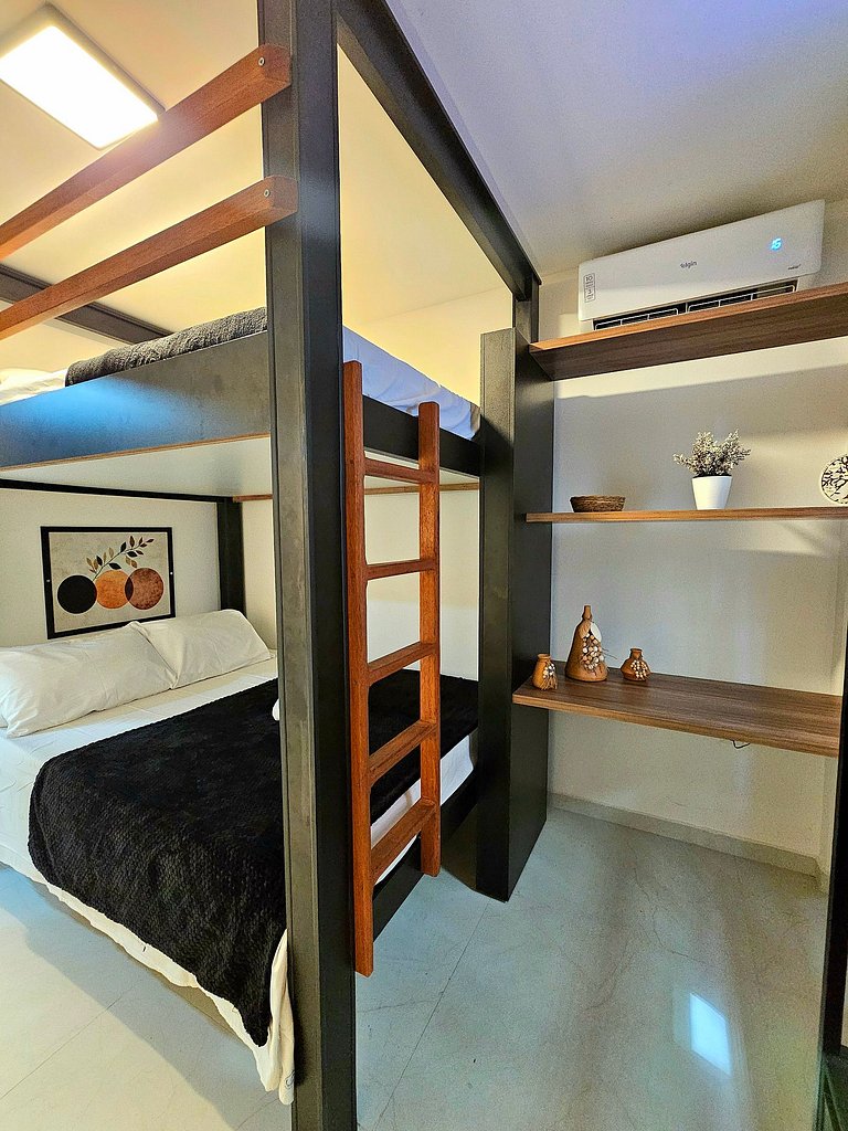 Luxo com Piscina Privativa no Centrinho de Porto