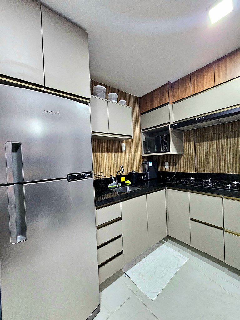 Luxo com Piscina Privativa no Centrinho de Porto