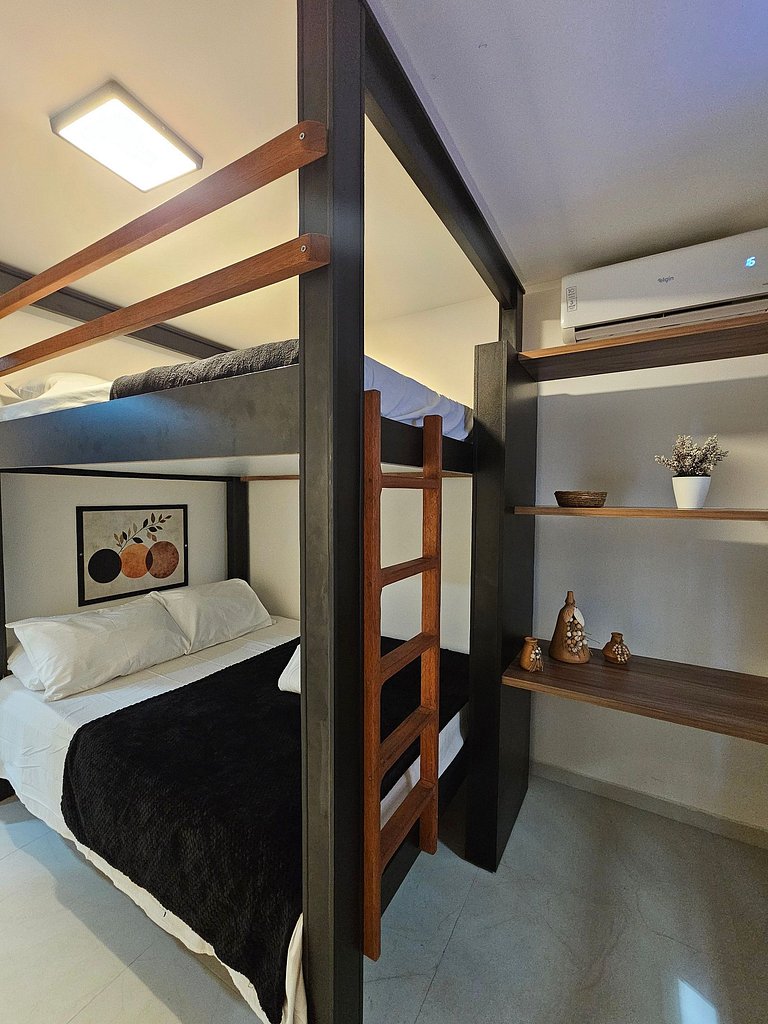 Luxo com Piscina Privativa no Centrinho de Porto