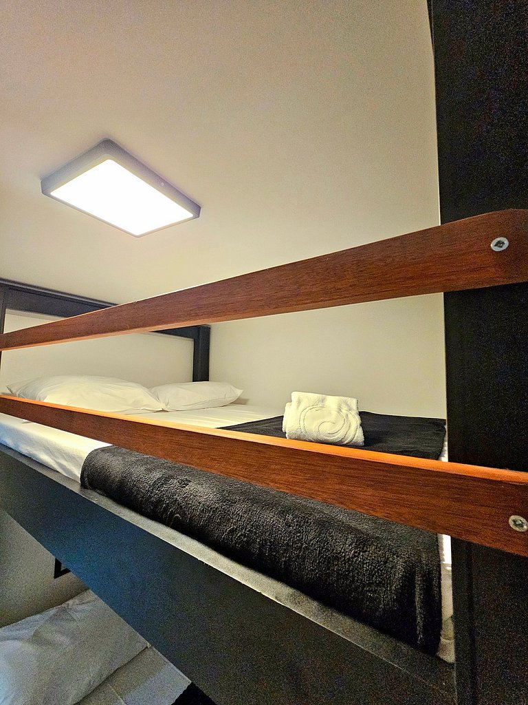 Luxo com Piscina Privativa no Centrinho de Porto