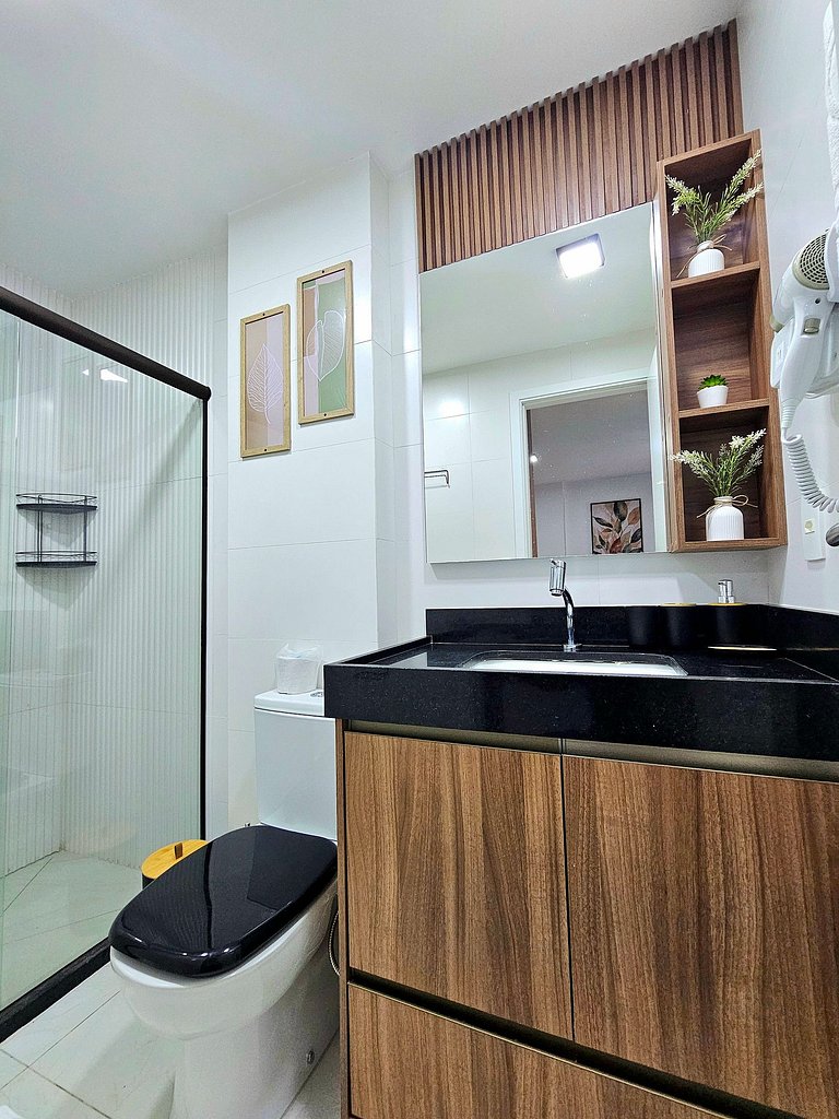 Luxo com Piscina Privativa no Centrinho de Porto