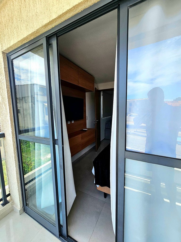 Incrível e com varanda no centro de Porto no Moana