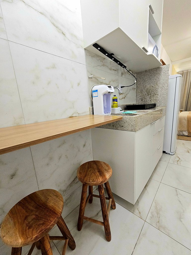 Moderno e equipado Studio no Centro de Porto #106