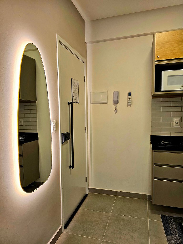 Luxuoso e equipado, Centro de Porto, perto de tudo