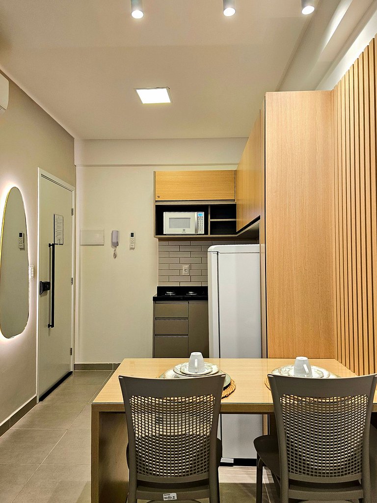 Luxuoso e equipado, Centro de Porto, perto de tudo