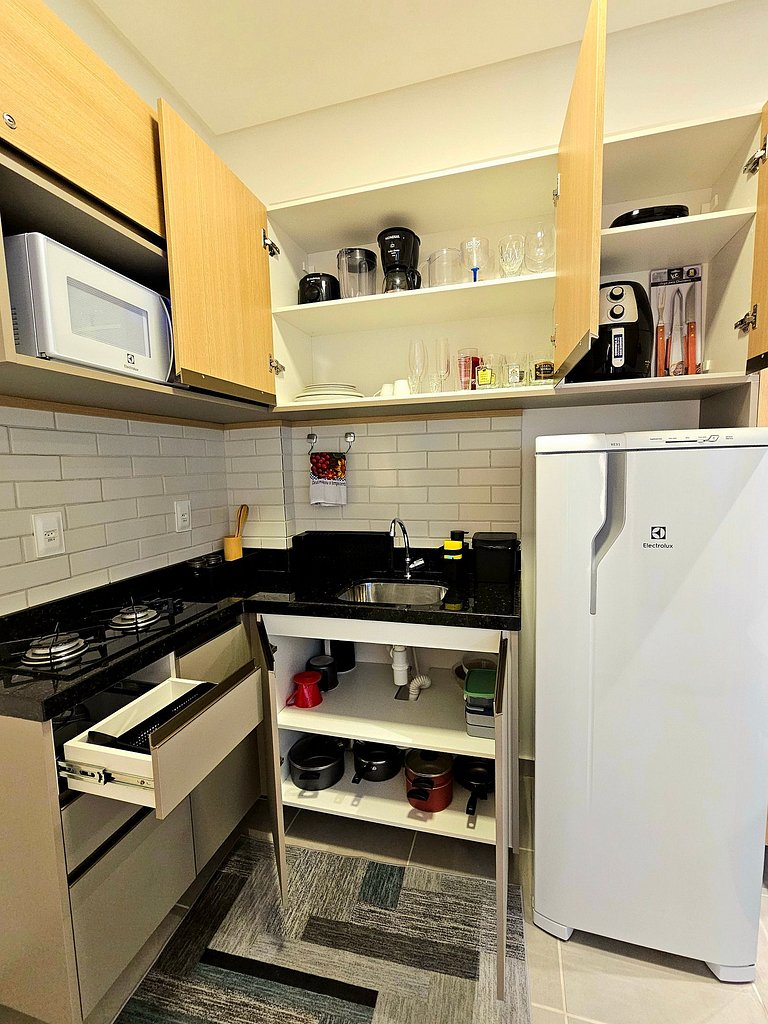 Luxuoso e equipado, Centro de Porto, perto de tudo