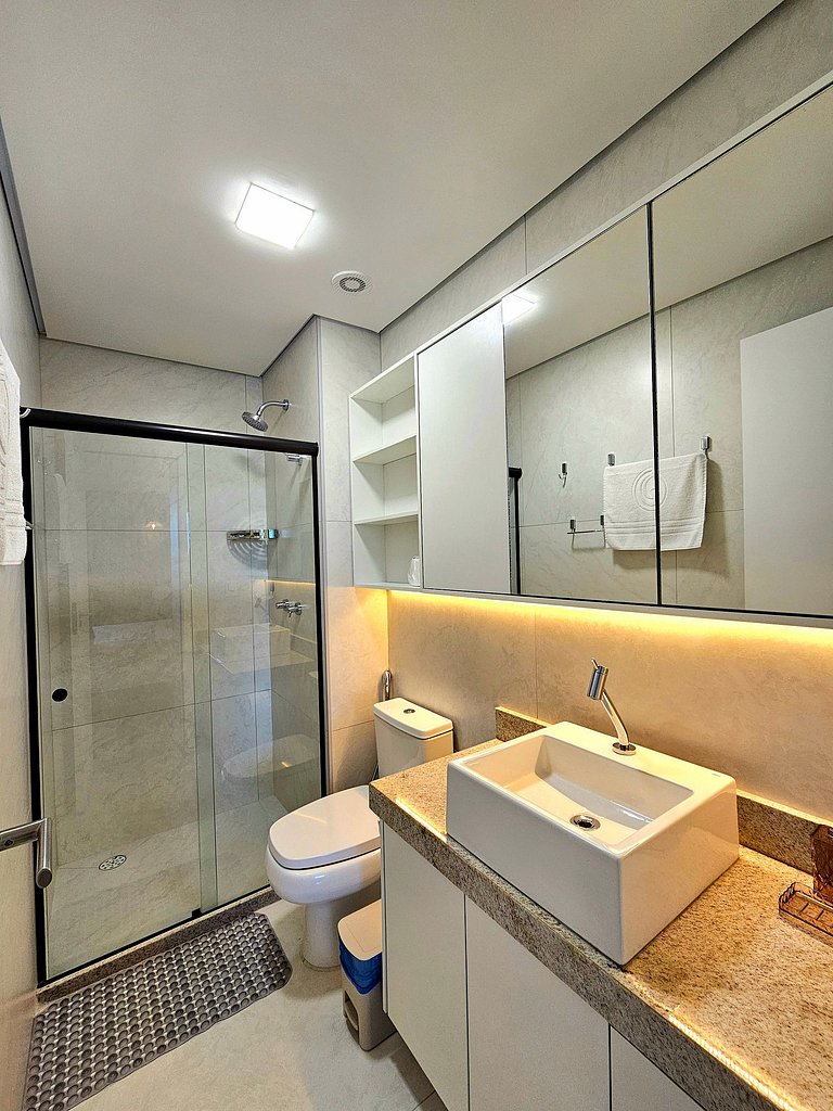 Exclusividade com varanda gourmet no Summer #215A