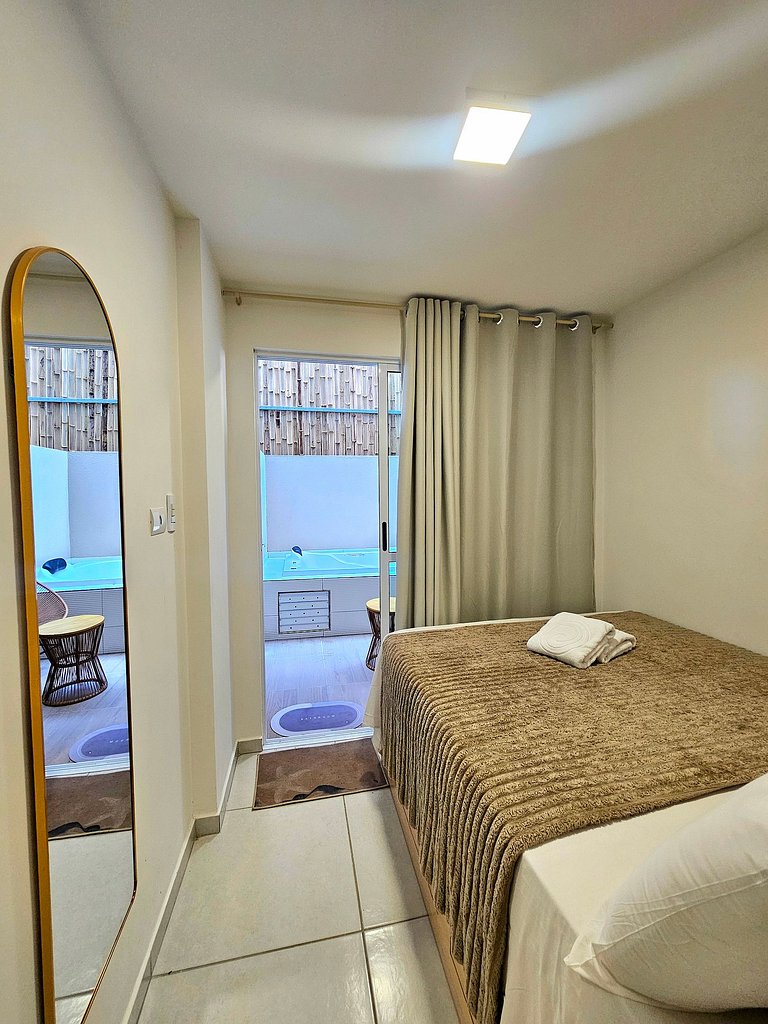 Moderno e Equipado Com Hidro no Centro de Porto