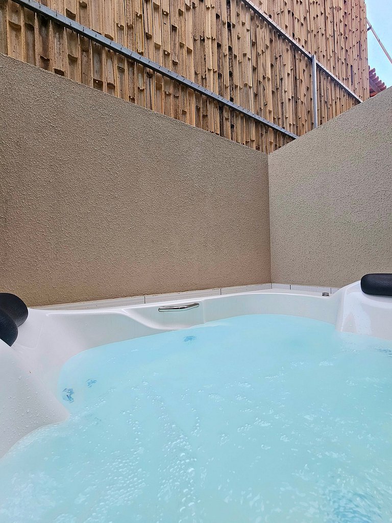 Moderno e Equipado Com Hidro no Centro de Porto