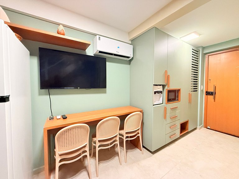 Loft Confortável e Equipado no Max Carneiros