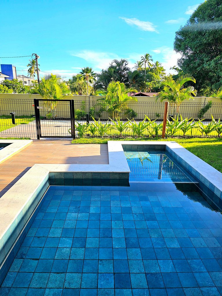 Luxo à Beira-mar com Piscina Privativa no Cais Eco