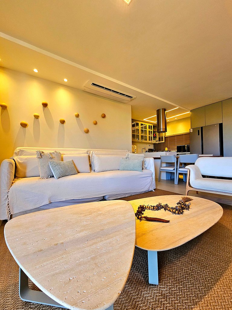 Luxo à Beira-mar com Piscina Privativa no Cais Eco