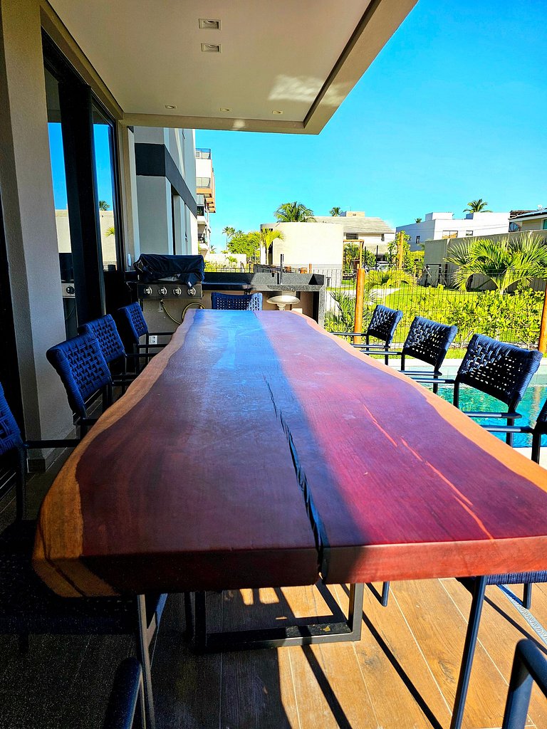 Luxo à Beira-mar com Piscina Privativa no Cais Eco