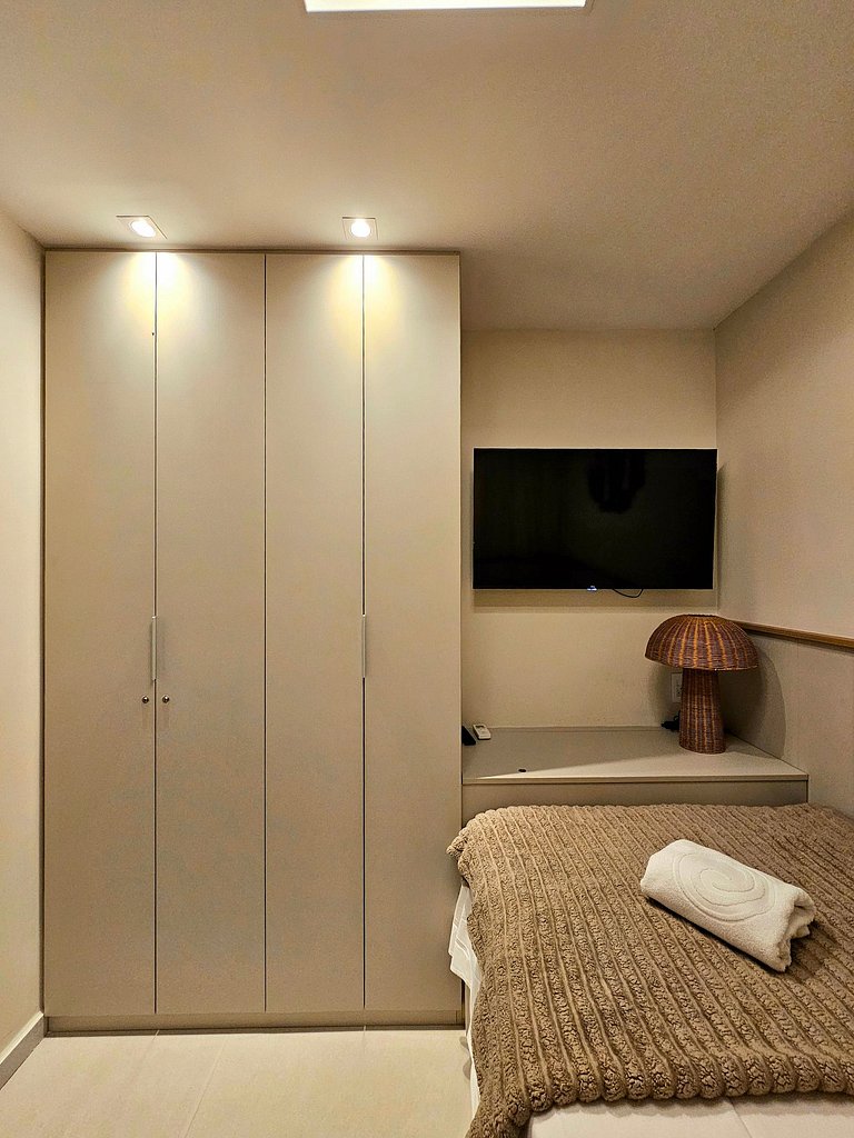 Luxo à Beira-mar com Piscina Privativa no Cais Eco