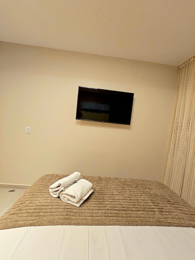 Luxo à Beira-mar com Piscina Privativa no Cais Eco