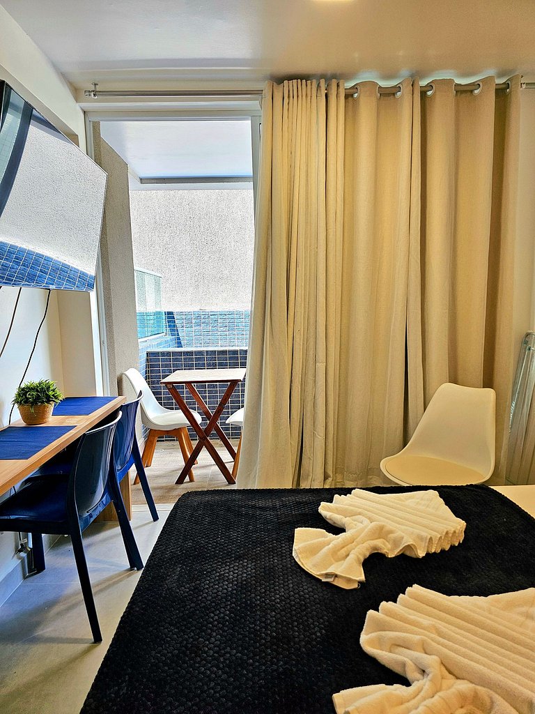 Luxo e estilo com Piscina Privativa no Nixxus