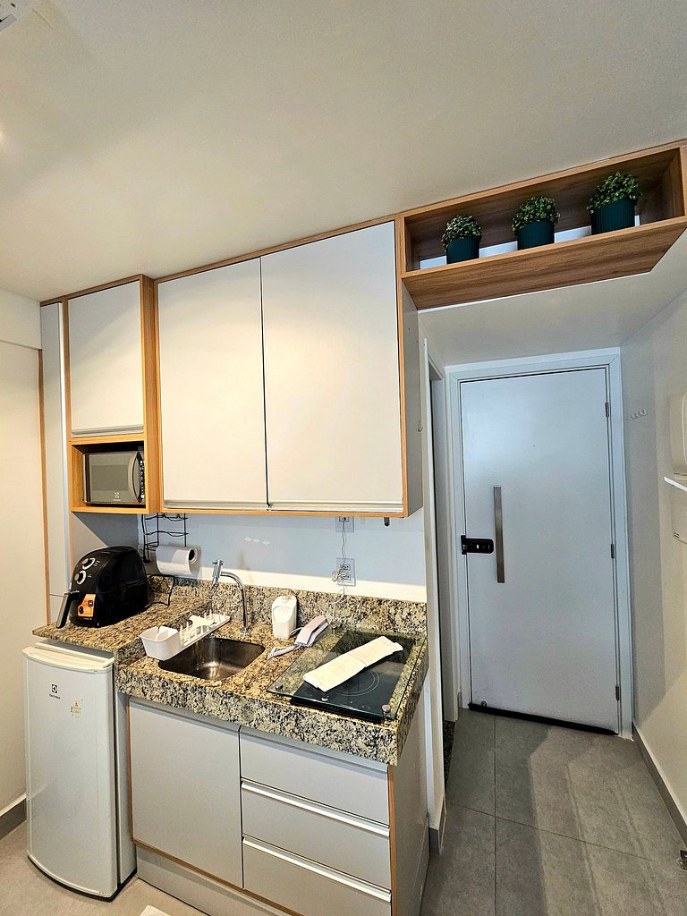 Luxo e estilo com Piscina Privativa no Nixxus