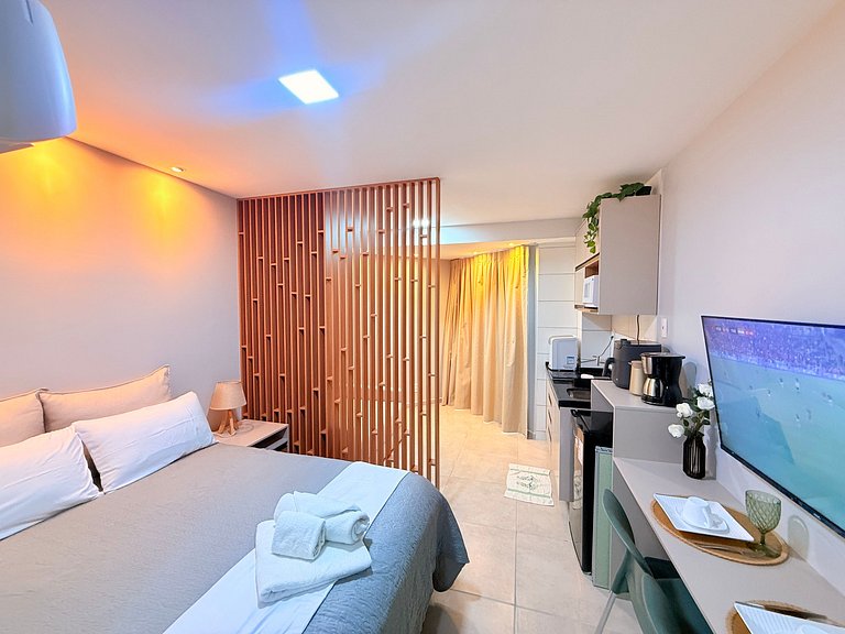 Luxuoso e Equipado Studio no Max Carneiros