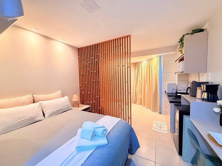 Luxuoso e Equipado Studio no Max Carneiros