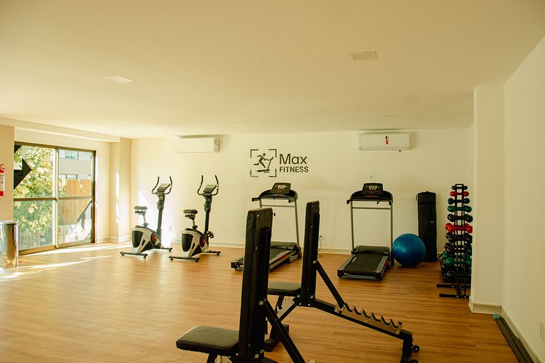 Luxuoso e Equipado Studio no Max Carneiros