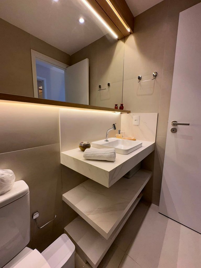 Luxuoso no melhor bloco Galápagos Carneiros
