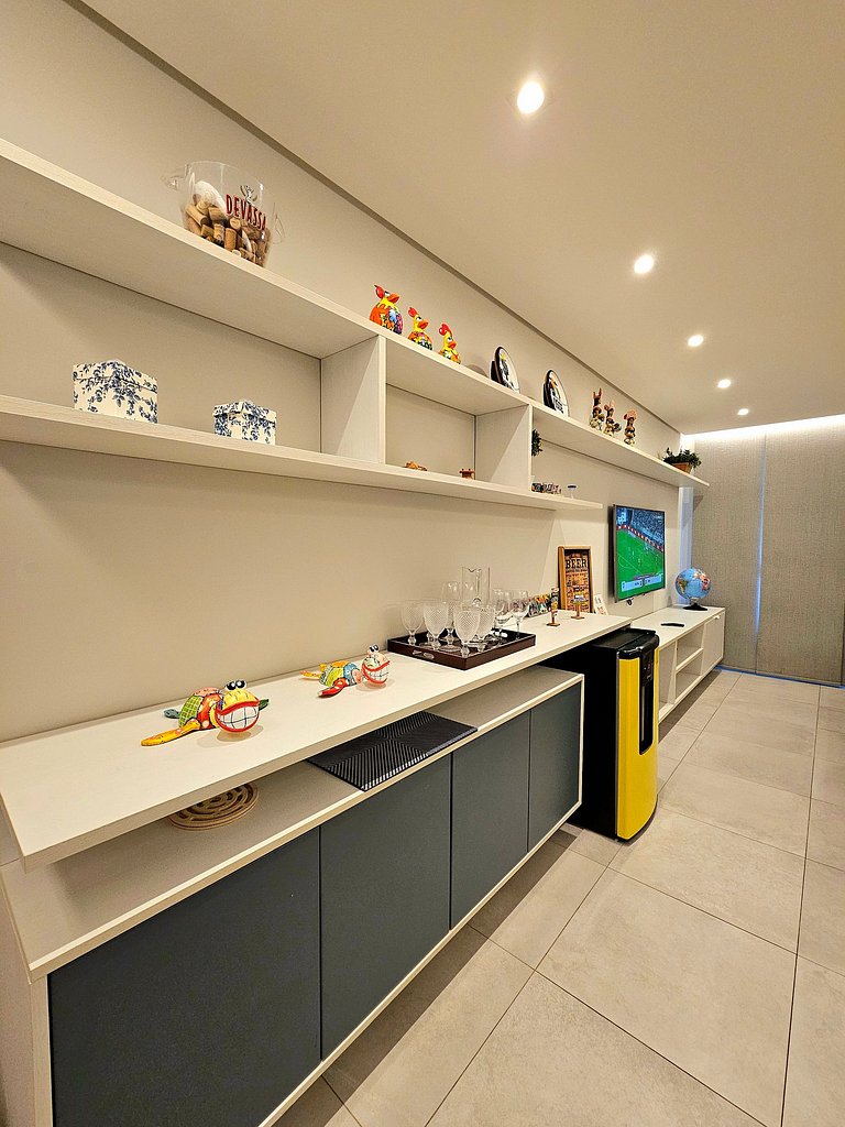 Luxuoso e equipado 3q térreo no Cupe Beach Living.