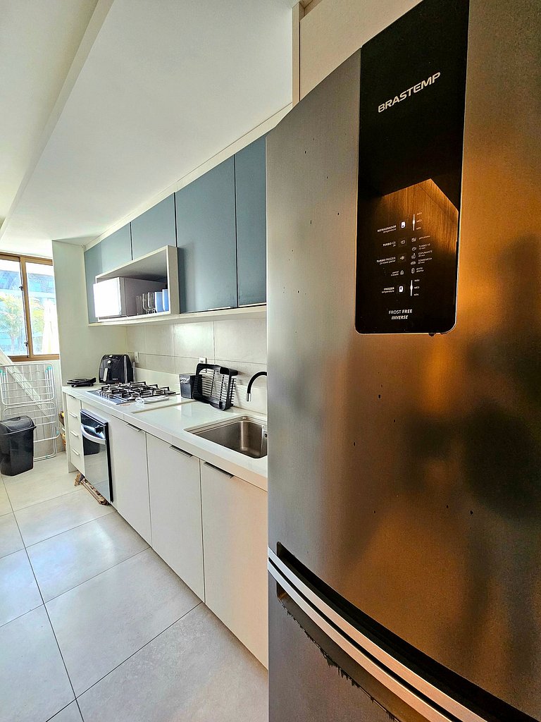 Luxuoso e equipado 3q térreo no Cupe Beach Living.