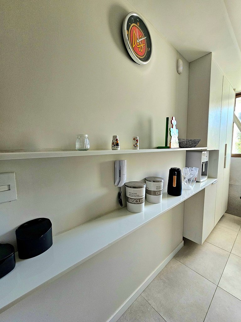Luxuoso e equipado 3q térreo no Cupe Beach Living.