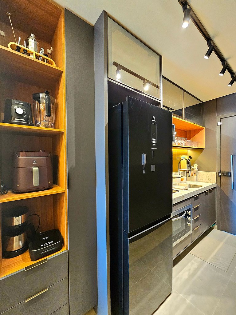 Luxo Supremo c/ varanda gourmet no BC Solare #302C