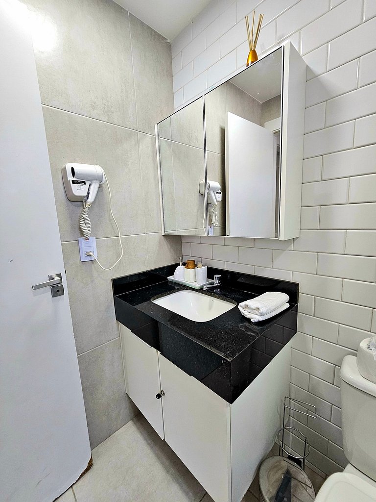 Moderno e Equipado, Centrinho de Porto Blue #101