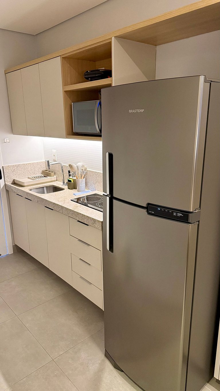 Moderno e Equipado com varanda gourmet no Summer